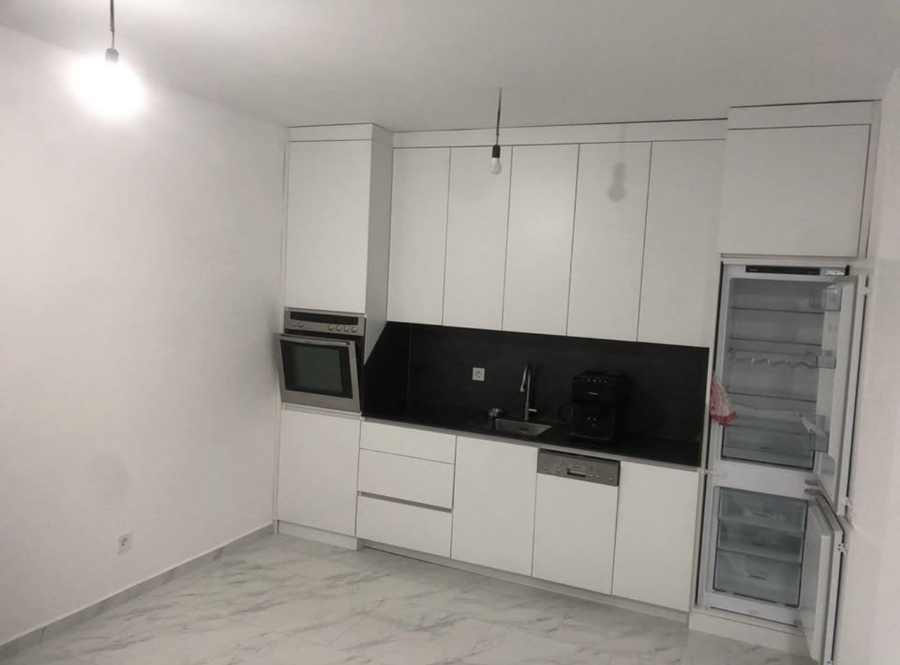 Banesë në SHITJE - Lagjja e Spitalit (1 dhomëshe) 2