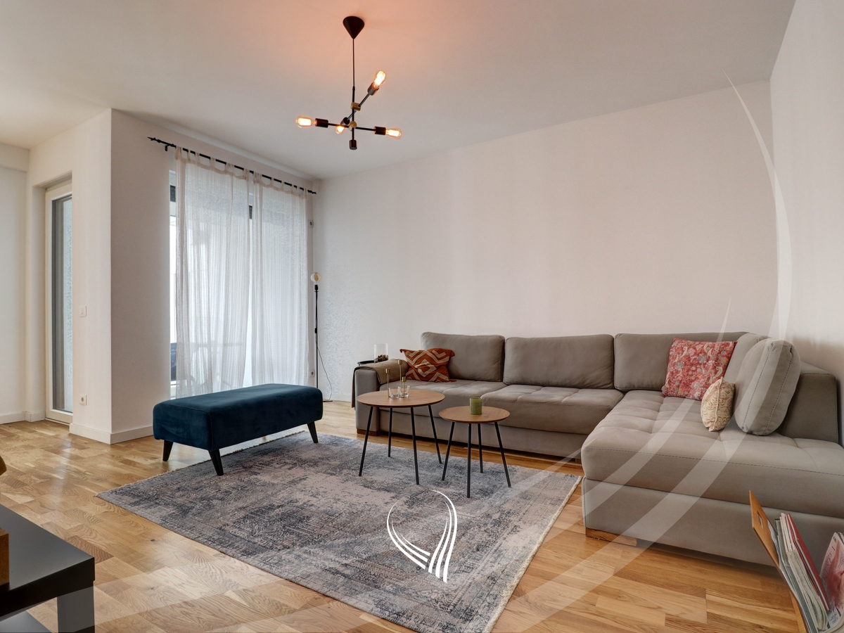 Banesë me 1 dhomë gjumi në shitje në lagjen Velania - Puhiza 3 2