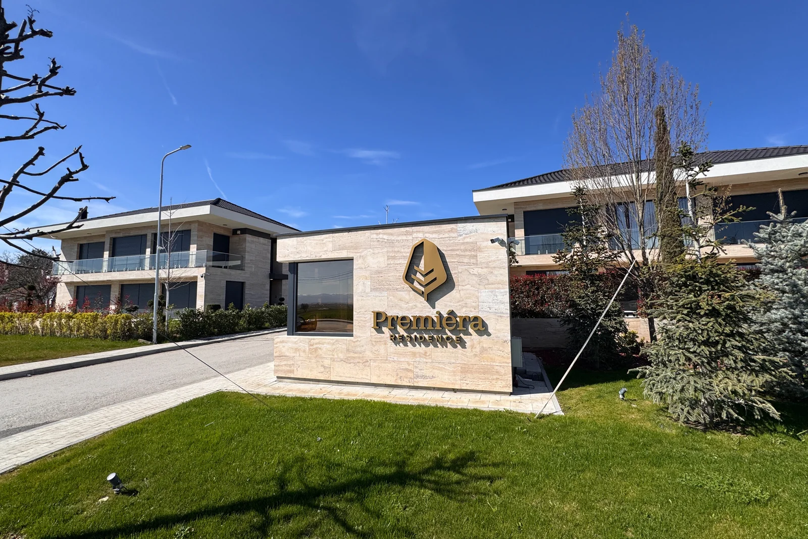 Shtëpi në SHITJE në Premiera Residence 2