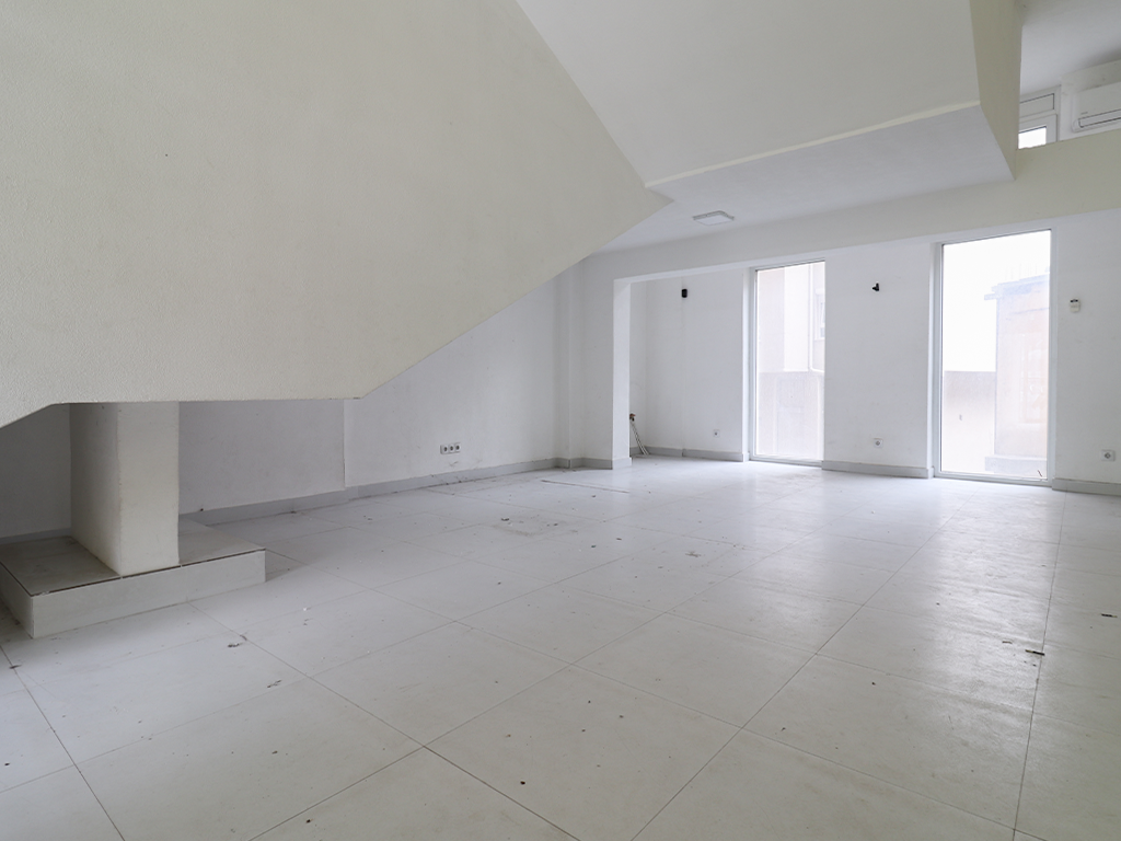 Lokal në shitje 84m² në Tophane