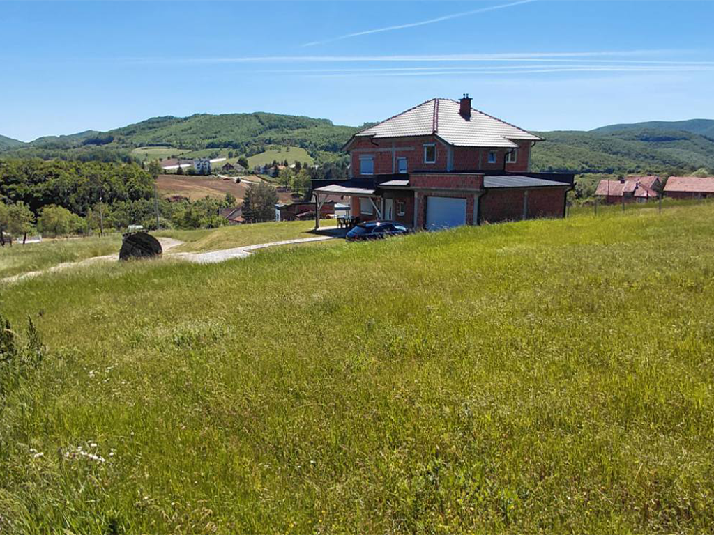 Shtëpi në shitje 204m² në Batllavë-Orllan