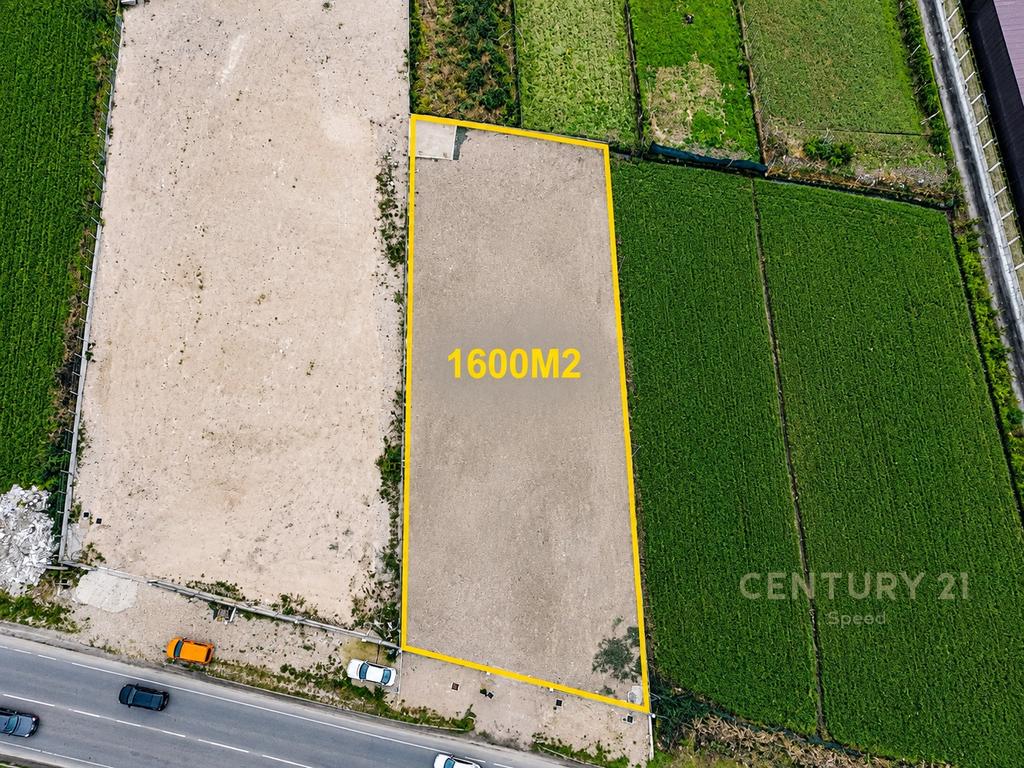 Jepet me Qira Toke 1600m2 Afer Rinasit