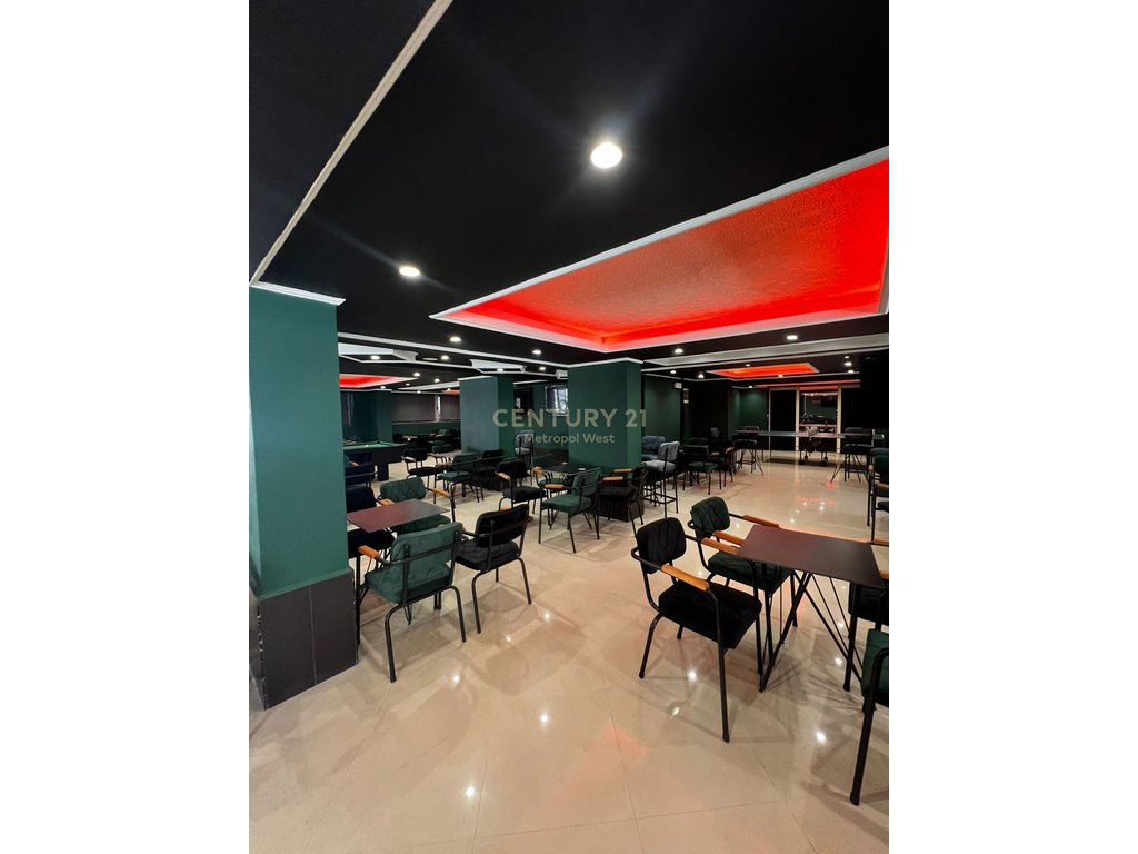 Shitet Bar-Kafe ne Shengjin