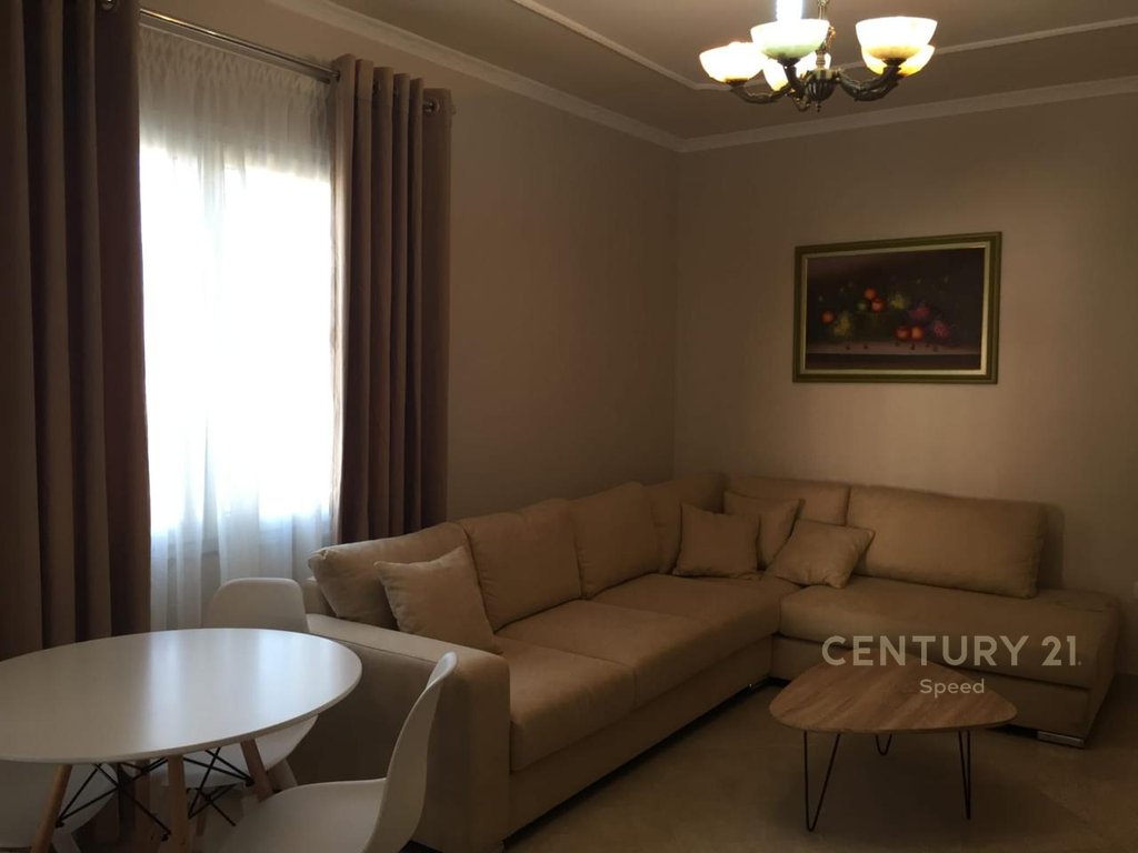 Apartament 1+1 Me Qira në Fresku, Tiranë - 44,000 leke | 65 m²
